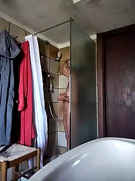 clarabell4 online show from November 4, 8:13 am