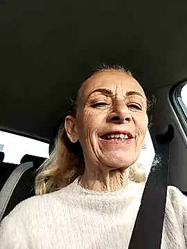 Snapshot of clarabell4 chatting on February 16, 7:48 am clarabell4 online show from February 16, 7:48 am