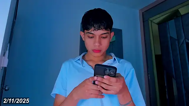 Sebax Young online show from November 4, 8:52 pm