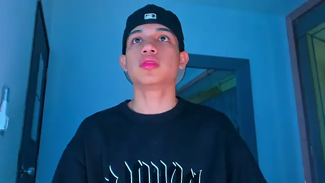 Sebax Young online show from November 30, 8:24 pm