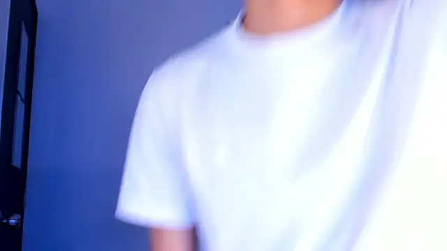 Sebax Young online show from March 2, 8:04 pm