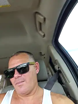 Snapshot of cubanitofeliz40 chatting on October 6, 6:27 pm cubanitofeliz40 online show from October 6, 6:27 pm