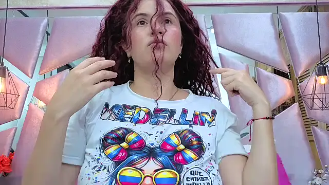 ThaliaCross online show from February 24, 8:07 pm