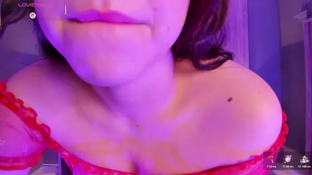 emma fhox online show from October 28, 2:26 am