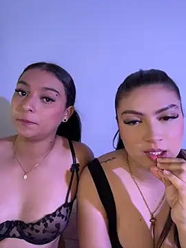 nicolexxaleja online show from May 28, 9:12 pm
