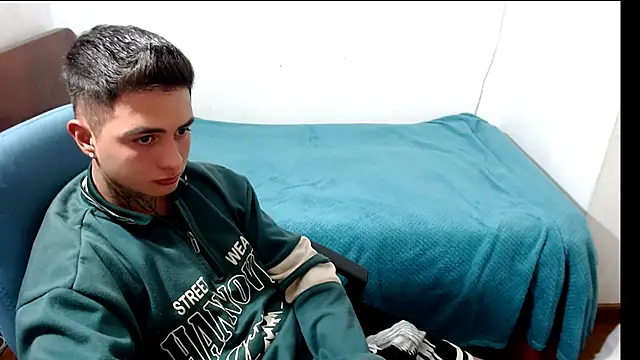 santii ss online show from September 10, 2:00 am