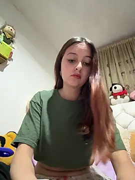 Snapshot of esmeralda_diamond69 chatting on February 5, 4:17 am esmeralda diamond69 online show from February 5, 4:17 am