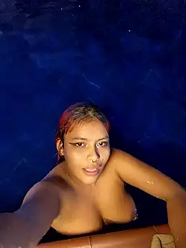 Snapshot of Yessica_Lopezz chatting on September 20, 12:33 am Yessica Lopezz online show from September 20, 12:33 am