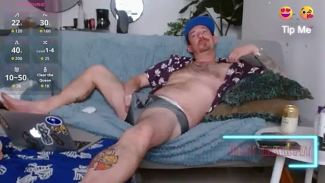 alloallo420 online show from September 20, 8:37 am