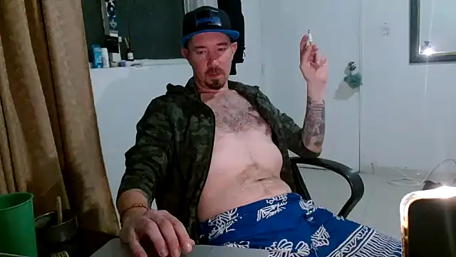 alloallo420 online show from January 15, 5:34 am