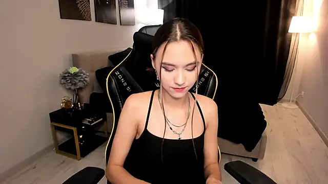 EllaCurtis online show from March 14, 6:13 pm