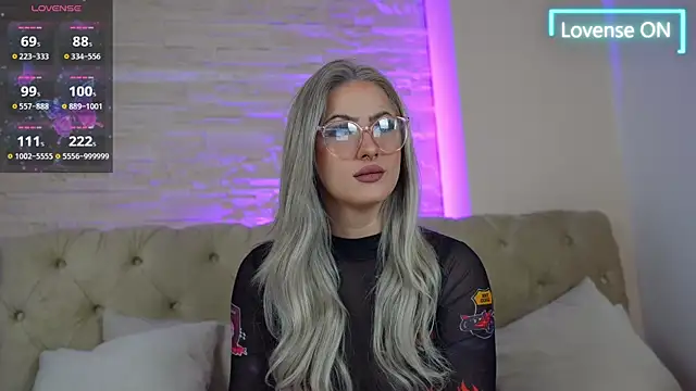 LucyLextonX online show from September 13, 5:07 am