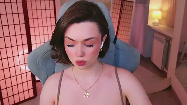 AvaFlower online show from April 17, 2:53 pm