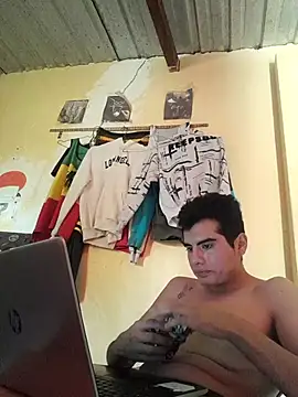 Snapshot of Ortiz3404 chatting on October 11, 7:56 pm Ortiz3404 online show from October 11, 7:56 pm