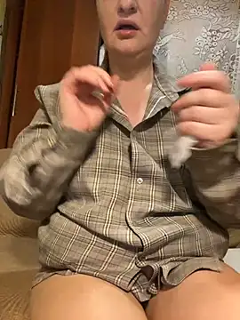 Snapshot of FetishIris chatting on September 26, 3:21 am FetishIris online show from September 26, 3:21 am