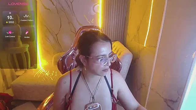Snapshot of _Evoni_b chatting on October 7, 12:46 pm Evoni b online show from October 7, 12:46 pm