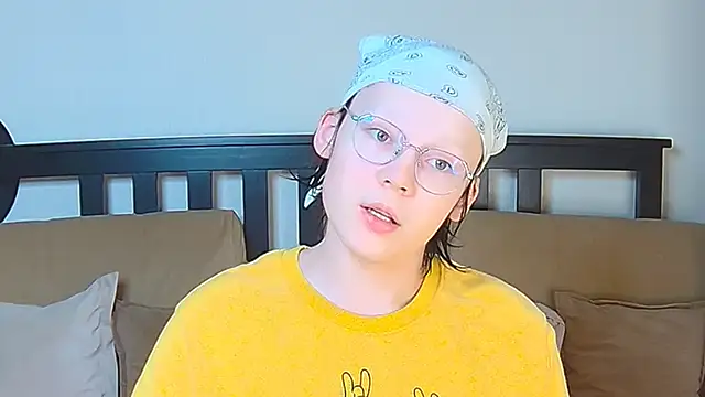 Snapshot of Derek_Carter chatting on February 12, 7:09 pm Derek Carter online show from February 12, 7:09 pm