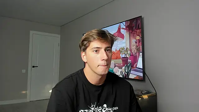 DaniHort online show from January 8, 11:12 am