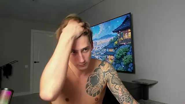 DaniHort online show from April 3, 10:13 am