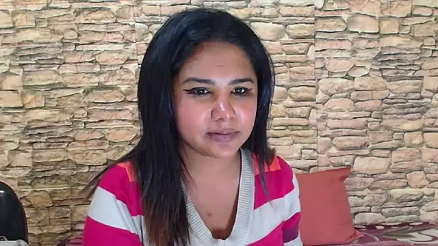 Snapshot of IndiaSexyStripper4u chatting on June 6, 7:29 pm IndiaSexyStripper4u online show from June 6, 7:29 pm