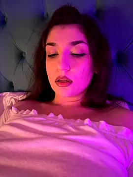 ScarletBloom  online show from November 2, 4:42 pm