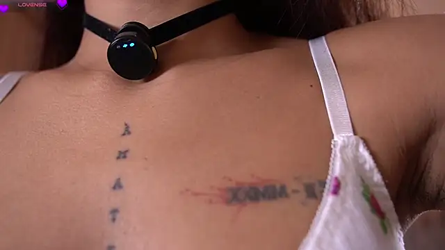 violeth     online show from March 11, 1:39 pm