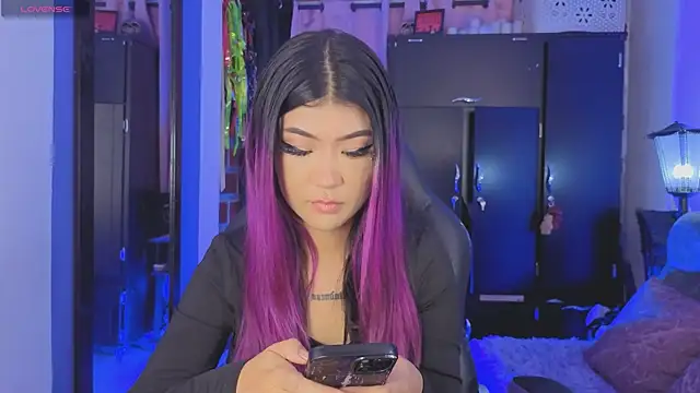 Snapshot of Katyuska_Sg1 chatting on July 21, 8:33 pm Katyuska Sg1 online show from July 21, 8:33 pm