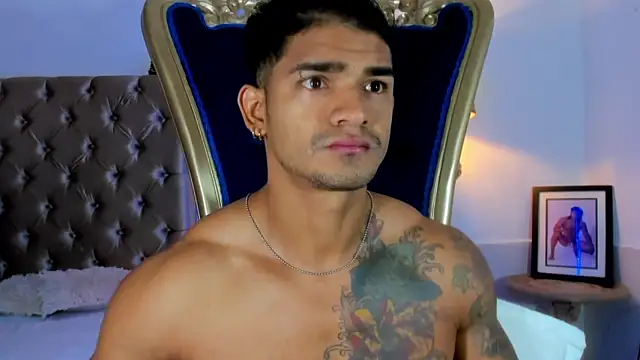 Snapshot of antonio__444 chatting on October 4, 10:13 am antonio 444 online show from October 4, 10:13 am