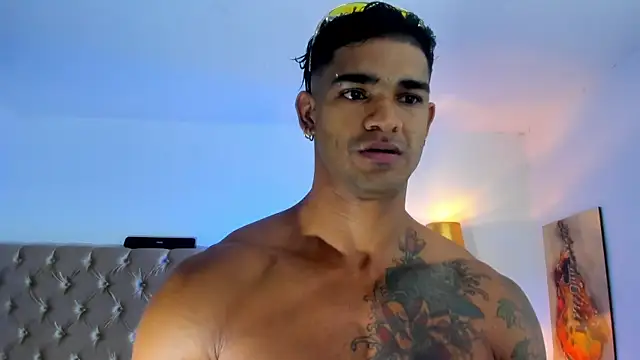 antonio  444 online show from April 7, 8:04 am