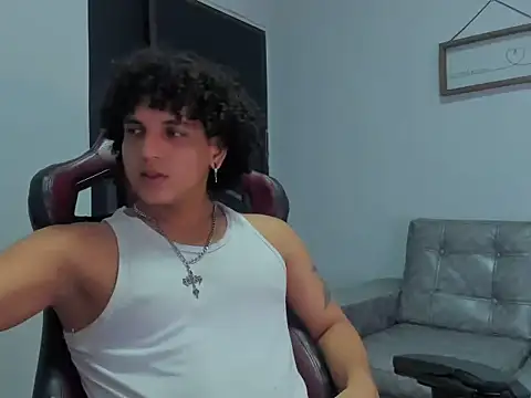 Snapshot of Xfire_boy69 chatting on September 24, 2:48 am Xfire boy69 online show from September 24, 2:48 am