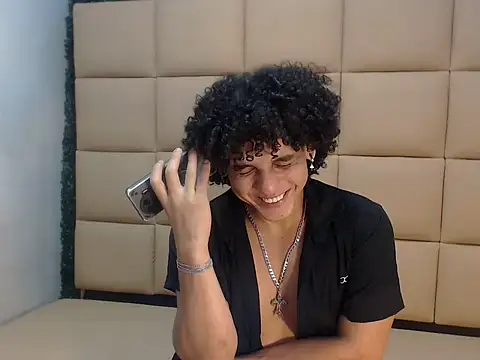 Snapshot of Xfire_boy69 chatting on September 26, 2:32 pm Xfire boy69 online show from September 26, 2:32 pm