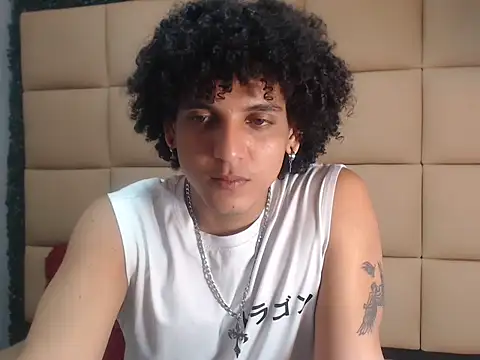 Snapshot of Xfire_boy69 chatting on October 6, 3:09 pm Xfire boy69 online show from October 6, 3:09 pm