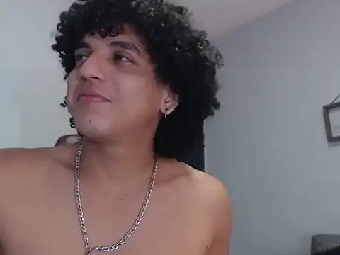 Snapshot of Xfire_boy69 chatting on October 19, 2:29 pm Xfire boy69 online show from October 19, 2:29 pm