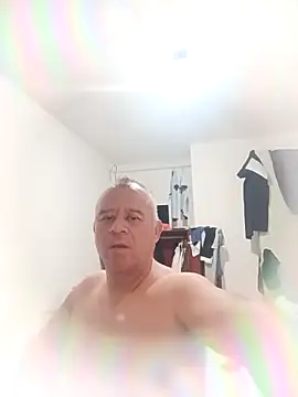 Snapshot of cuntico chatting on October 6, 12:19 am cuntico online show from October 6, 12:19 am