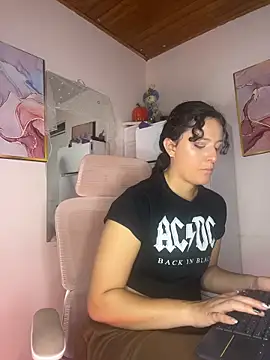Snapshot of Dannaa_Lovs chatting on October 14, 5:14 pm Dannaa Lovs online show from October 14, 5:14 pm
