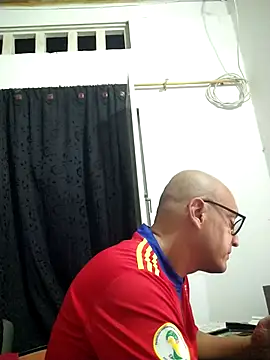 Snapshot of jorge406 chatting on September 30, 1:21 am jorge406 online show from September 30, 1:21 am