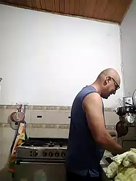 Snapshot of jorge406 chatting on October 24, 12:30 am jorge406 online show from October 24, 12:30 am