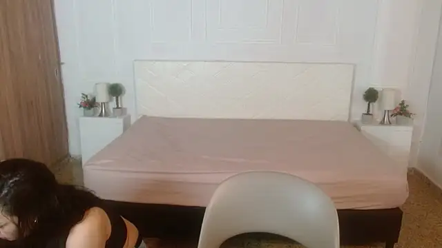 IvyShine7 online show from December 22, 7:00 pm