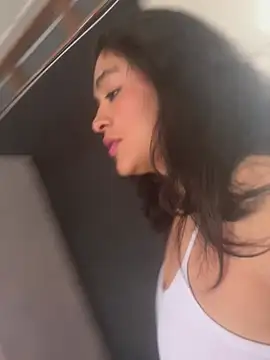 EmilyNoir1 online show from July 16, 7:09 pm
