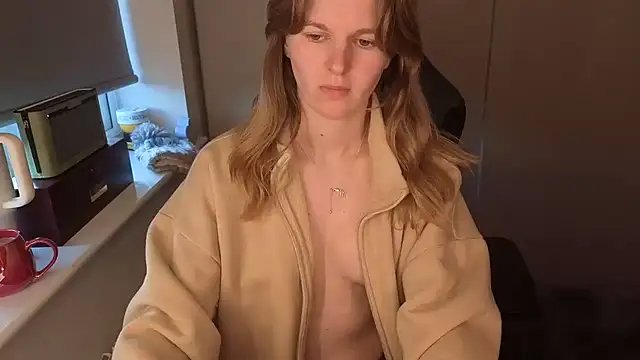 Lilly-Luscious online show from December 2, 3:18 pm