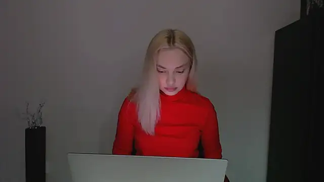 Snapshot of Lia_noo_regrets chatting on April 16, 5:14 pm Lia noo regrets online show from April 16, 5:14 pm