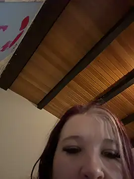 SweetTeenGirl online show from February 27, 6:35 am