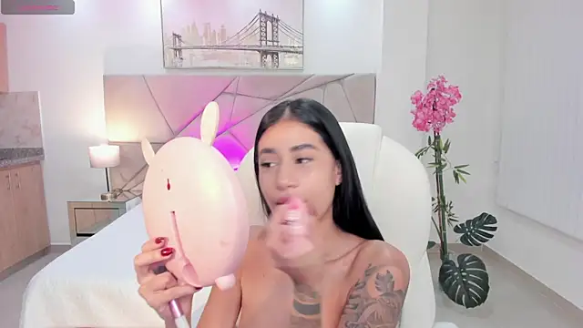 miranda crawfor online show from November 24, 1:11 pm