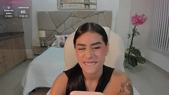 miranda crawfor online show from March 10, 4:50 am