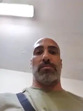 Snapshot of Bohhhhrm chatting on July 14, 9:31 pm Bohhhhrm online show from July 14, 9:31 pm