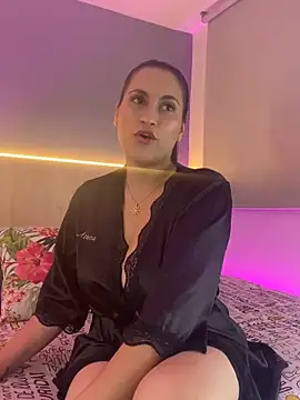 Atenea Clerk online show from March 27, 12:38 pm