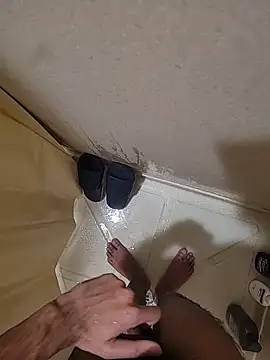 catluvr999 online show from February 25, 3:16 am