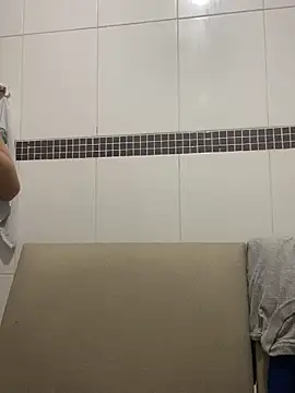 Mirella Oliveira online show from December 13, 9:31 pm