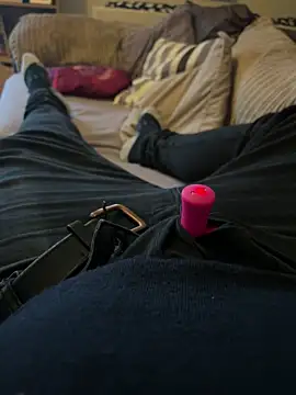 Snapshot of different-strokes chatting on October 31, 3:35 pm different-strokes online show from October 31, 3:35 pm