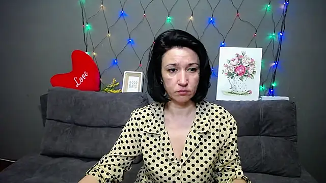 CameronEnns online show from February 8, 7:17 pm